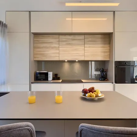 Chiara By Interhome Вилла Бртонигла